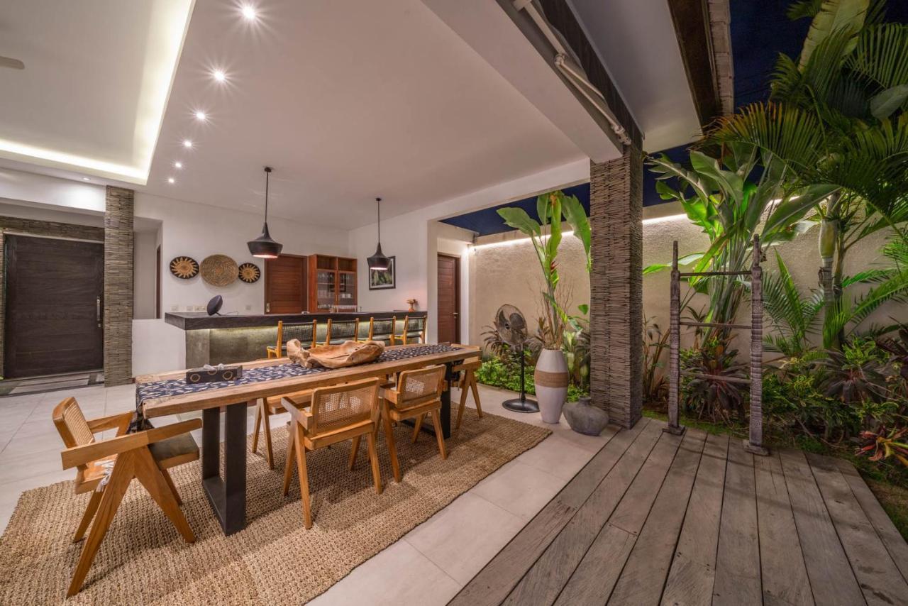 Villa Tira - Elegant 3Br In Central Seminyak Eksteriør billede