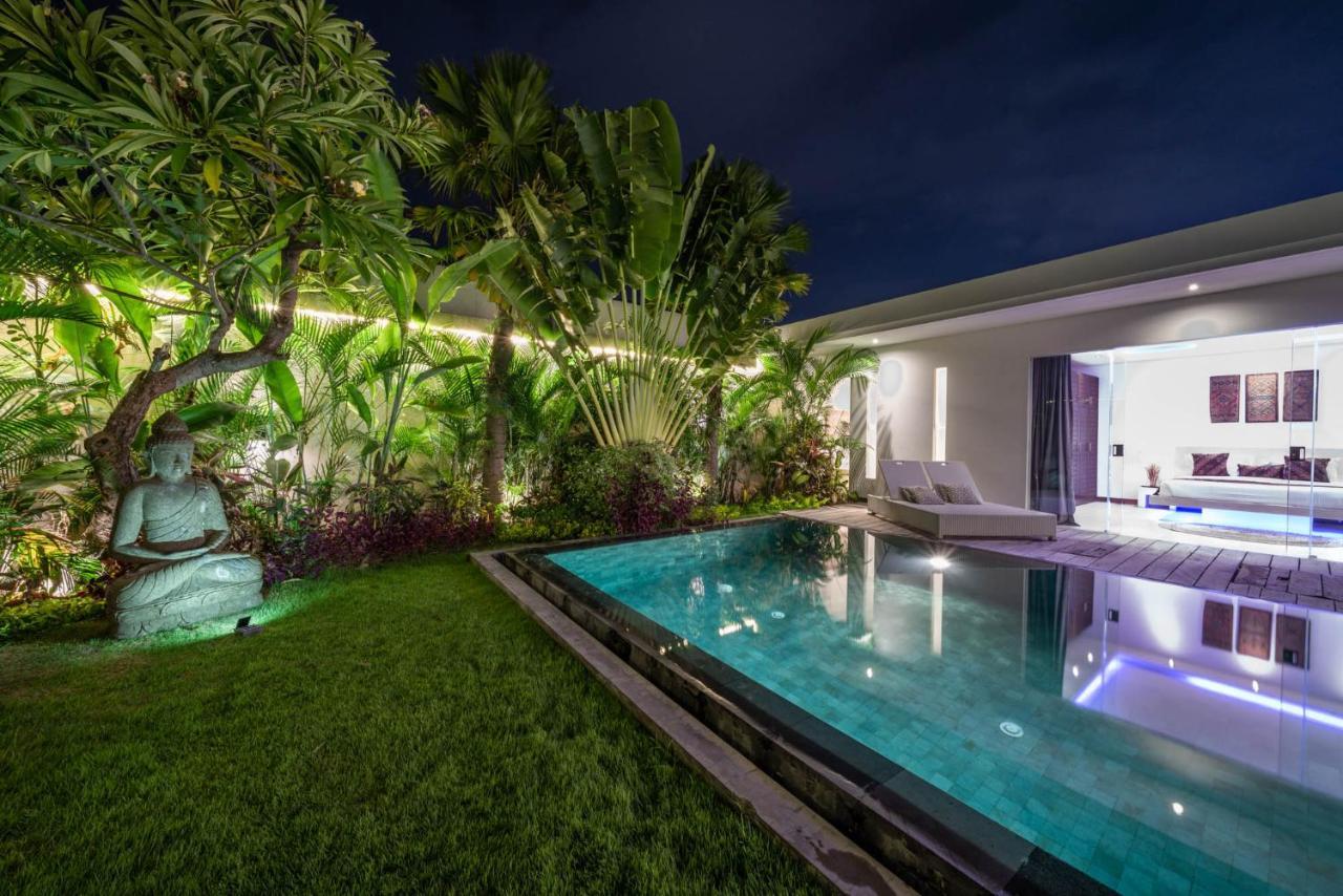 Villa Tira - Elegant 3Br In Central Seminyak Eksteriør billede