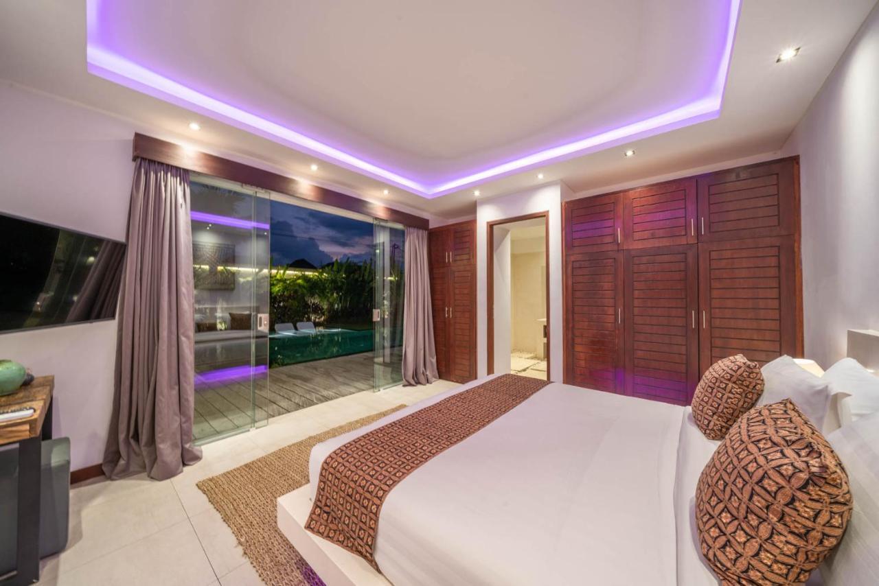Villa Tira - Elegant 3Br In Central Seminyak Eksteriør billede